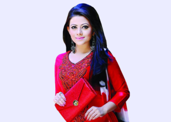 ত্বকের রঙে মেকআপ